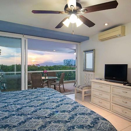 Breathtaking Villa Magna Beachfront Condo, 3 Bedrooms Sleeps 6 누에보 바야르타 외부 사진