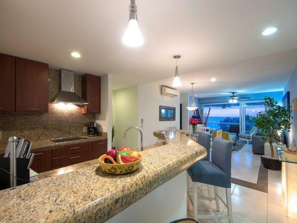 Breathtaking Villa Magna Beachfront Condo, 3 Bedrooms Sleeps 6 누에보 바야르타 외부 사진